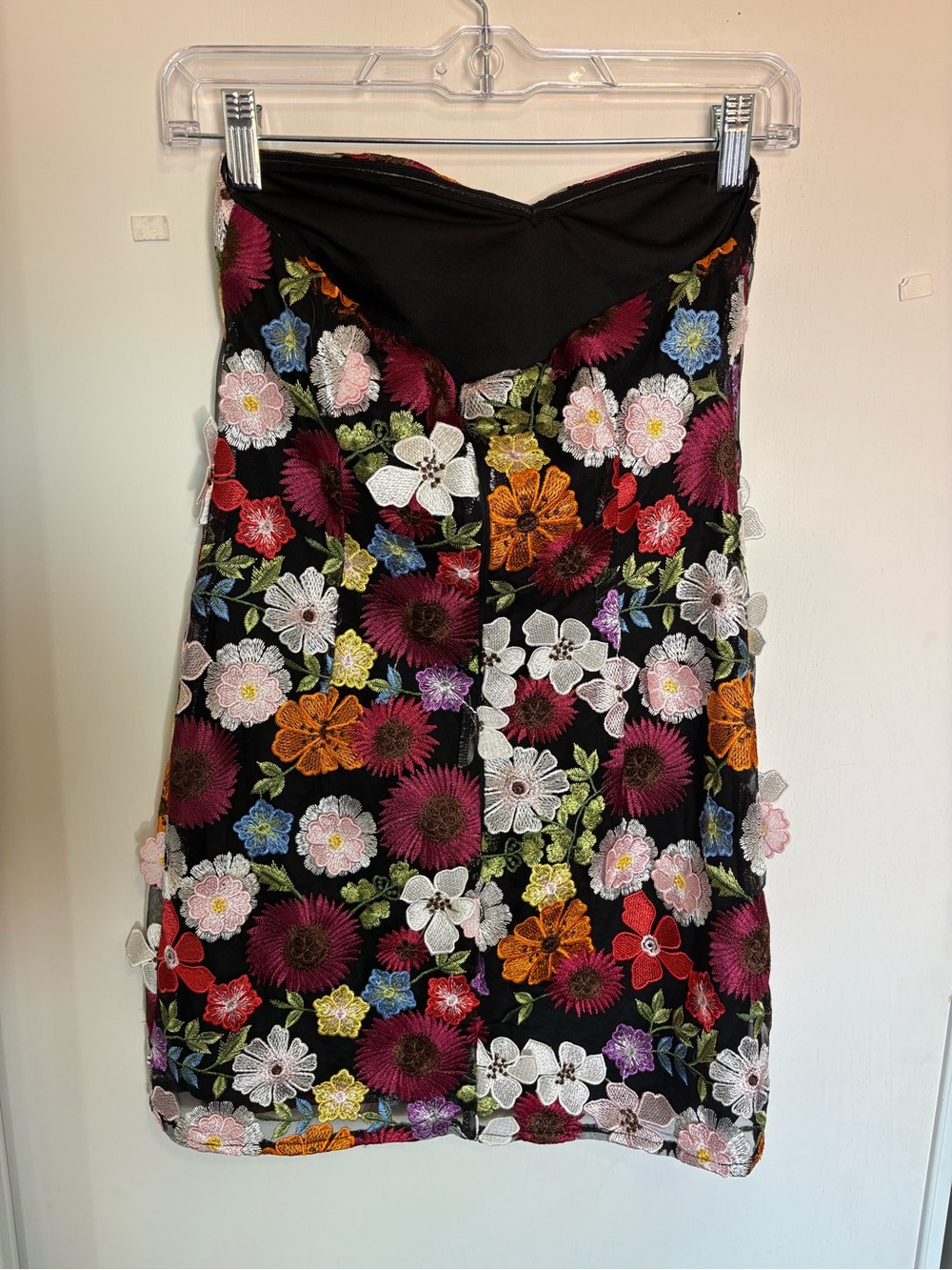 Lulus Thriving Beauty Black 3D Floral Embroidered Strapless Mini Dress Small - Picture 6 of 8